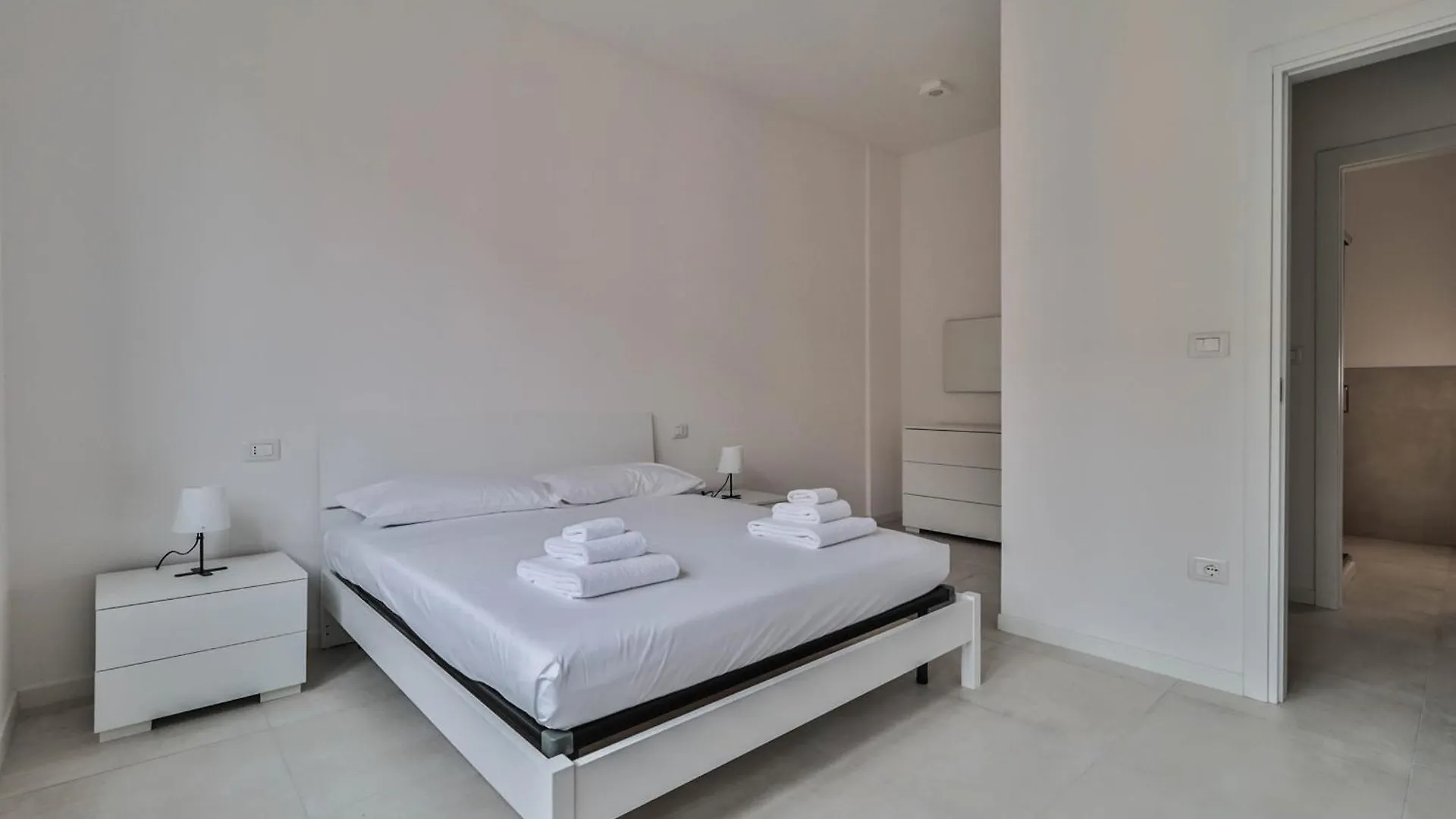 Arcade - 10 Minutes Walk To Piazza Maggiore Bologna Apartment